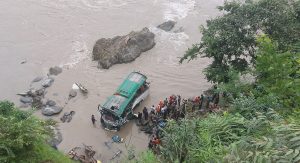 धादिङमा भएको बस दुर्घटनाका मृतक तीनजनाको मात्रै परिचय